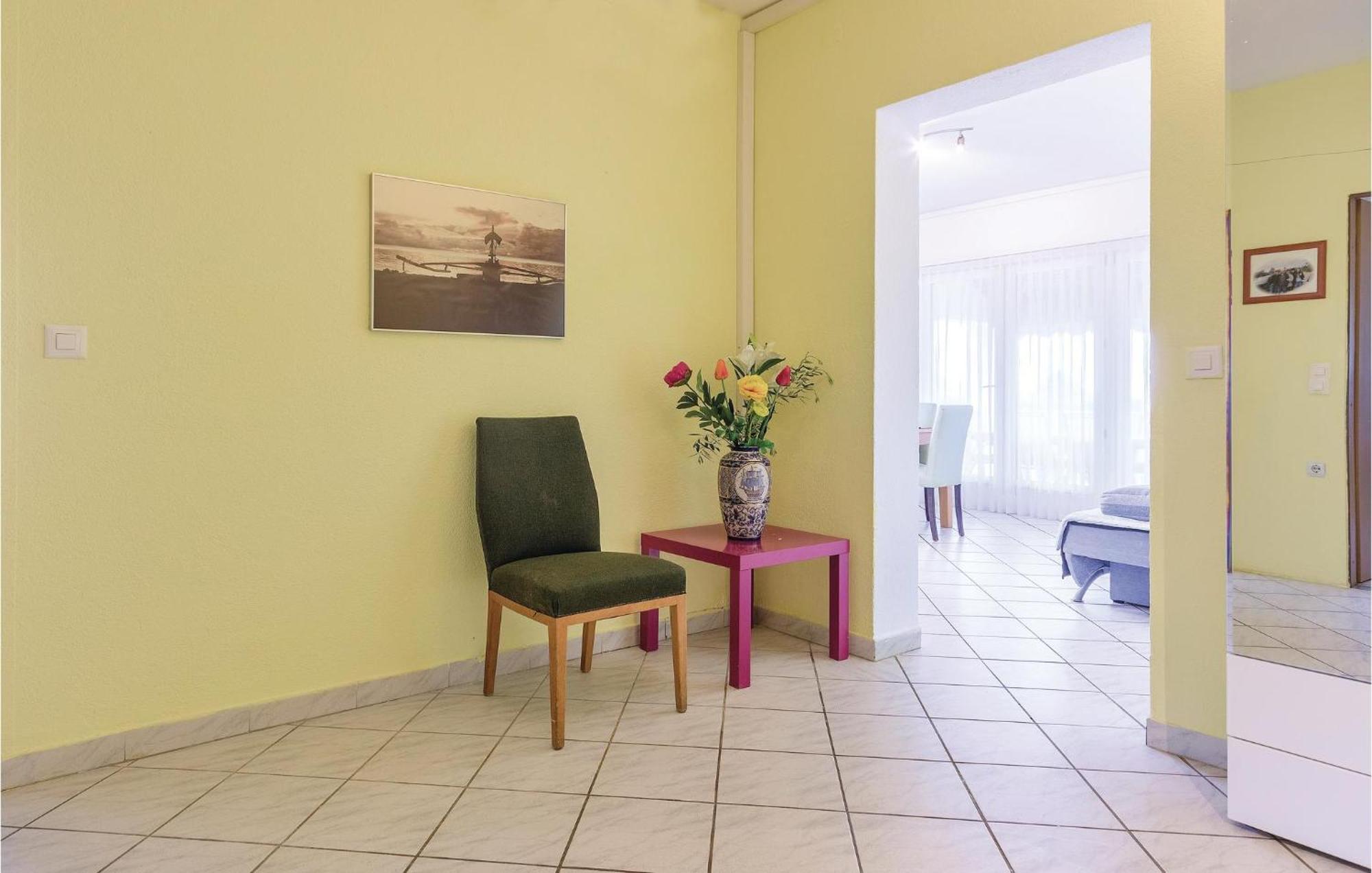 4 Bedroom Beautiful Apartment In Штинян Екстер'єр фото