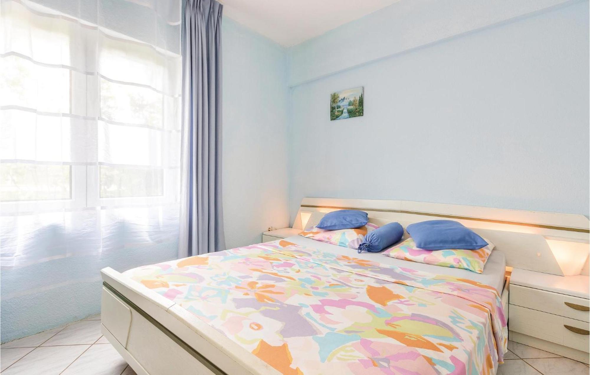 4 Bedroom Beautiful Apartment In Штинян Екстер'єр фото